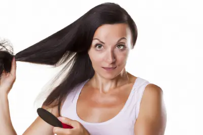 Ženy: Jak správně na péči o vlasy?